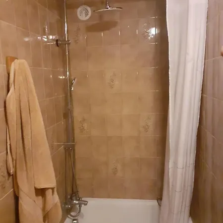 Privee Dans Une Maison كونْياك